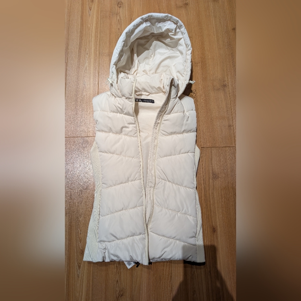 Brand New Zara Hooded Vest Size XS